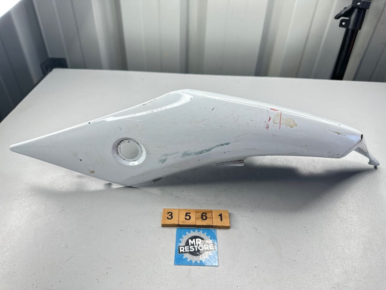Suzuki GSXR750 GSXR600 LEFT TAIL FAIRING COVER 47811-37H