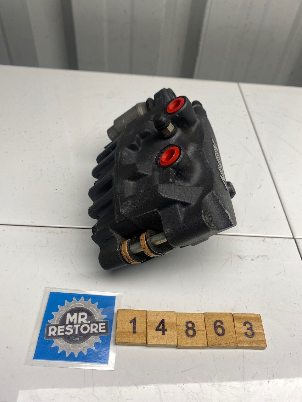 Honda CBR1100XX Blackbird Right Hand Front Brake Caliper 45250-MCC-006
