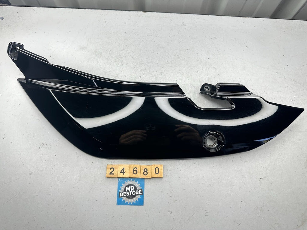 BMW G650GS 2010-15 Rear Left Lateral Trim Panel 46627727175  46627727121