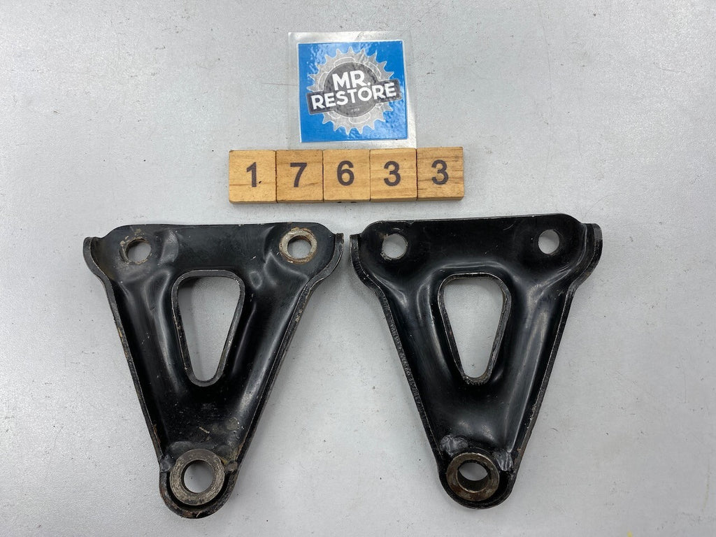 Honda GL1000 Goldwing 1976 Frame Bracket Pair 50352-371-000ZA  50351-371-000ZA