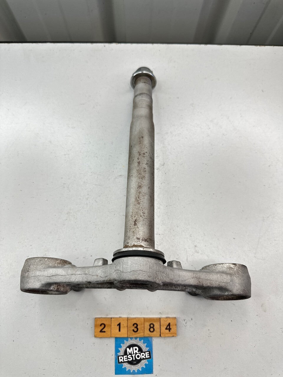 Yamaha TZR250 1986-88 1KT 2MA Lower Triple Tree Clamp (for 29mm forks)