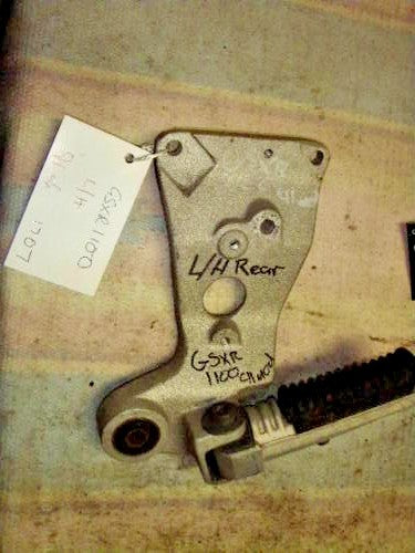 SUZUKI GSXR1100 91 etc L/H pillion footrest bracket