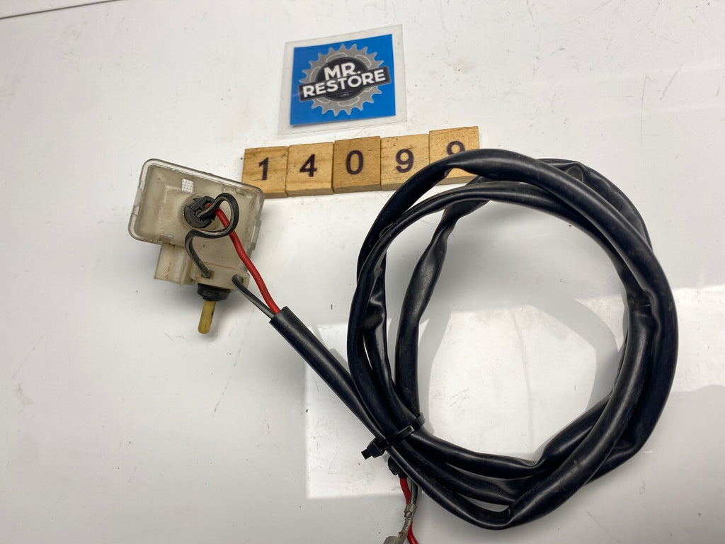 Suzuki GSX250F AD50 AG100 AH100 AH50 Trunk Light Switch 36210-29C10 (tested)