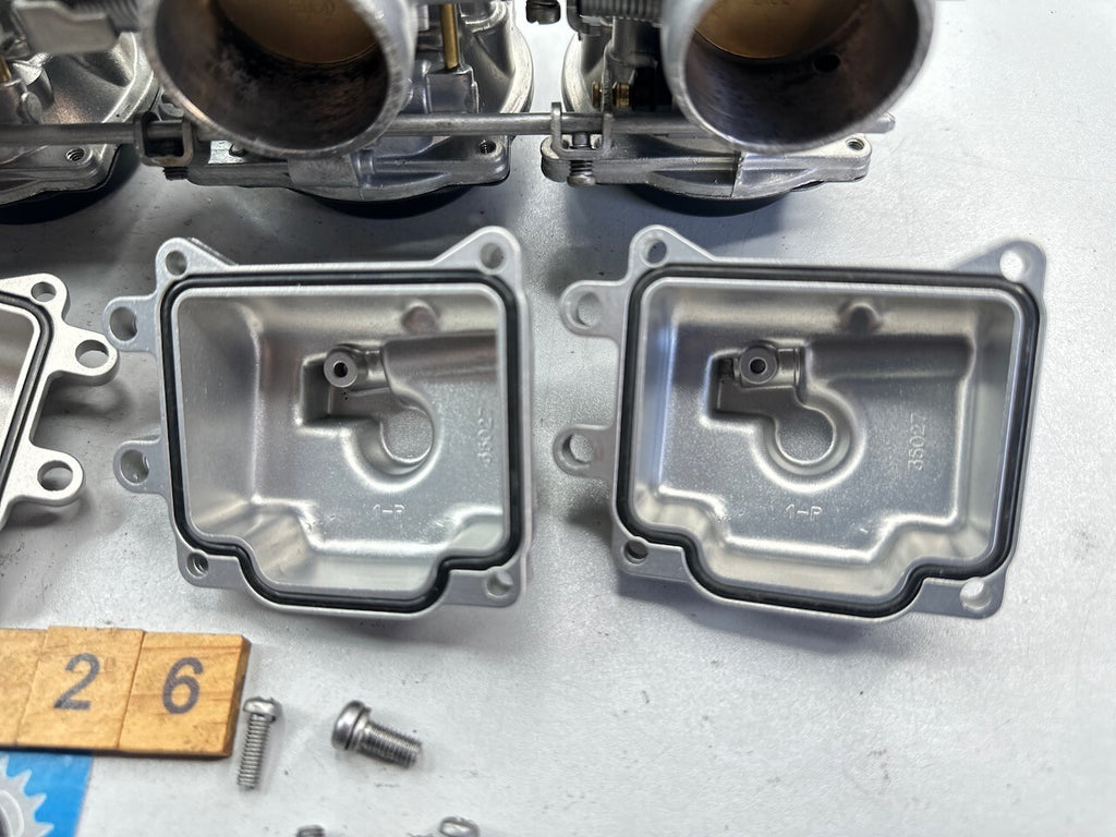 Suzuki GSXR1100 1986 Set of Carburettors Carbs
