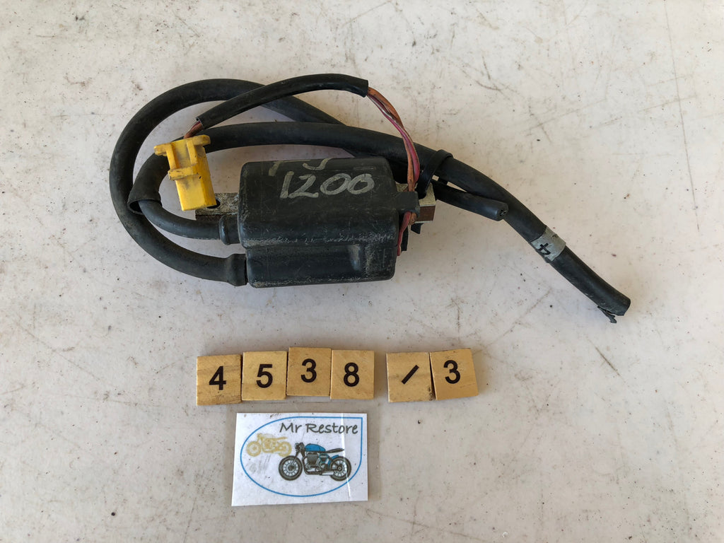 Yamaha YZF FJ Coil Genuine OEM CM12-35