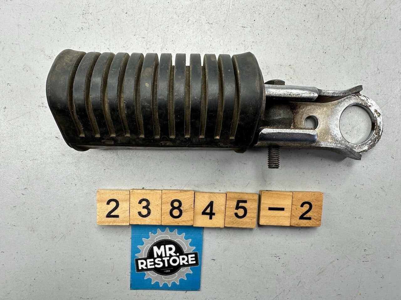 Honda CB900 Boldor CB750 Left Pillion Footrest Peg 50718-438
