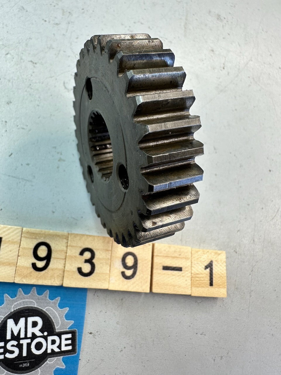 Kawasaki ZX750 GPZ750 Secondary Shaft Primary Gear 13097-1077