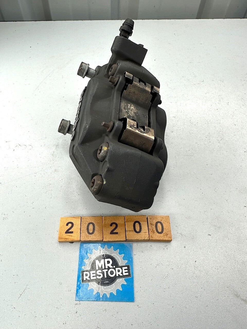 BMW F800S F800ST F800R F800GT L/H Front Brake Caliper 34117716717