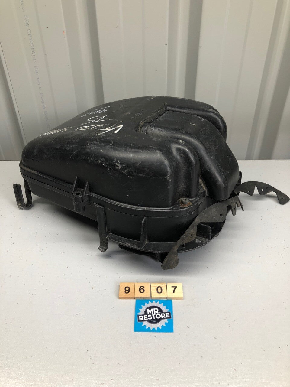 Honda VT 250 Air Box Air Cleaner HMKY6K1