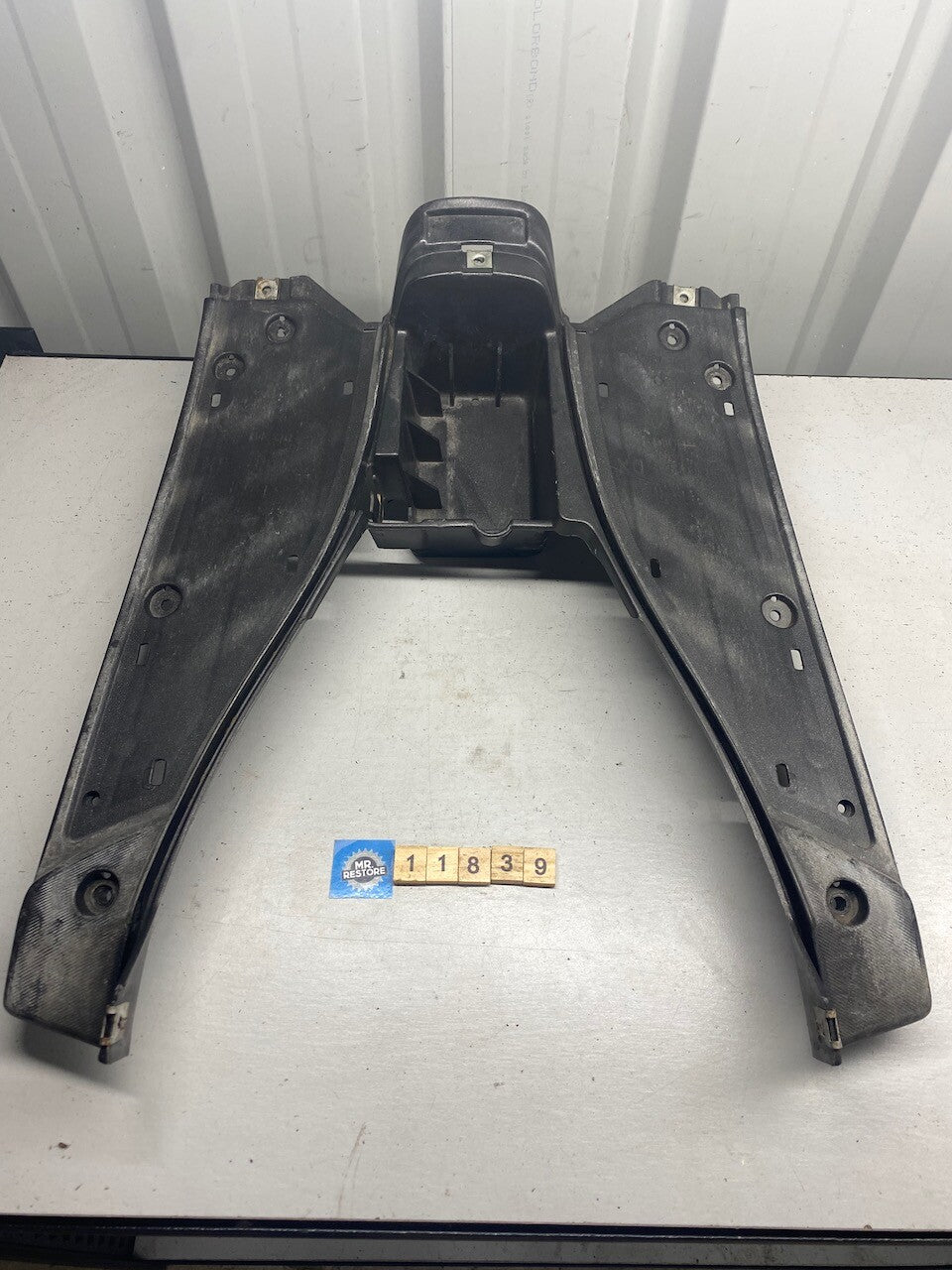 Aprilia SR50 Di-Tech Running Board & Battery Box Panel DIS.101335