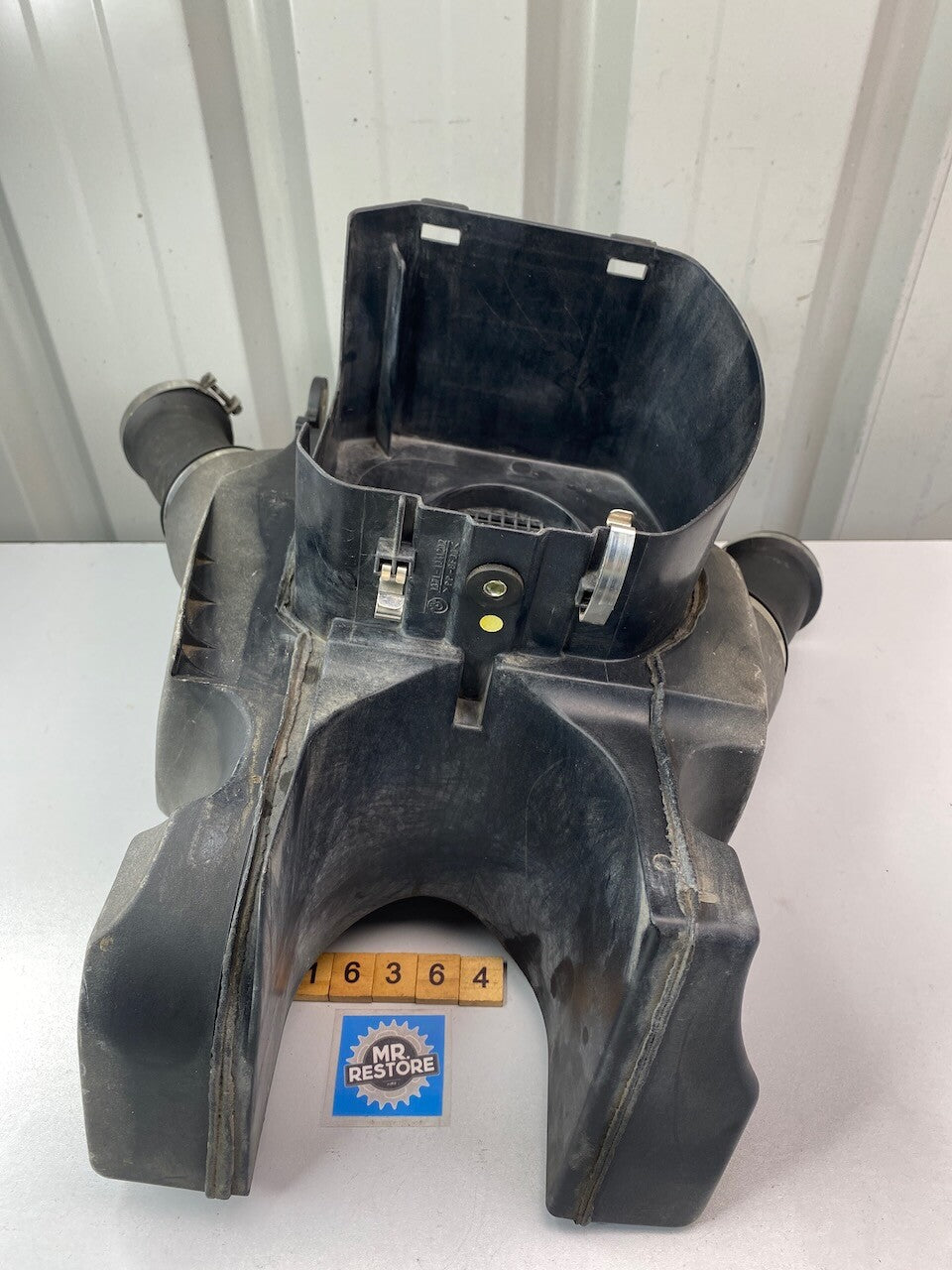 BMW R1150 R1100 R850 259 Air Box & Inlet Ducts etc.13 71 1 341 527