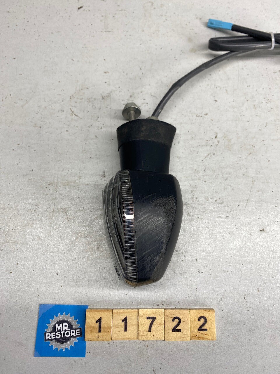 Honda CBR600 CBR600RR Rear R/H Indicator Flasher Winker OEM 33600-MFJ-D42