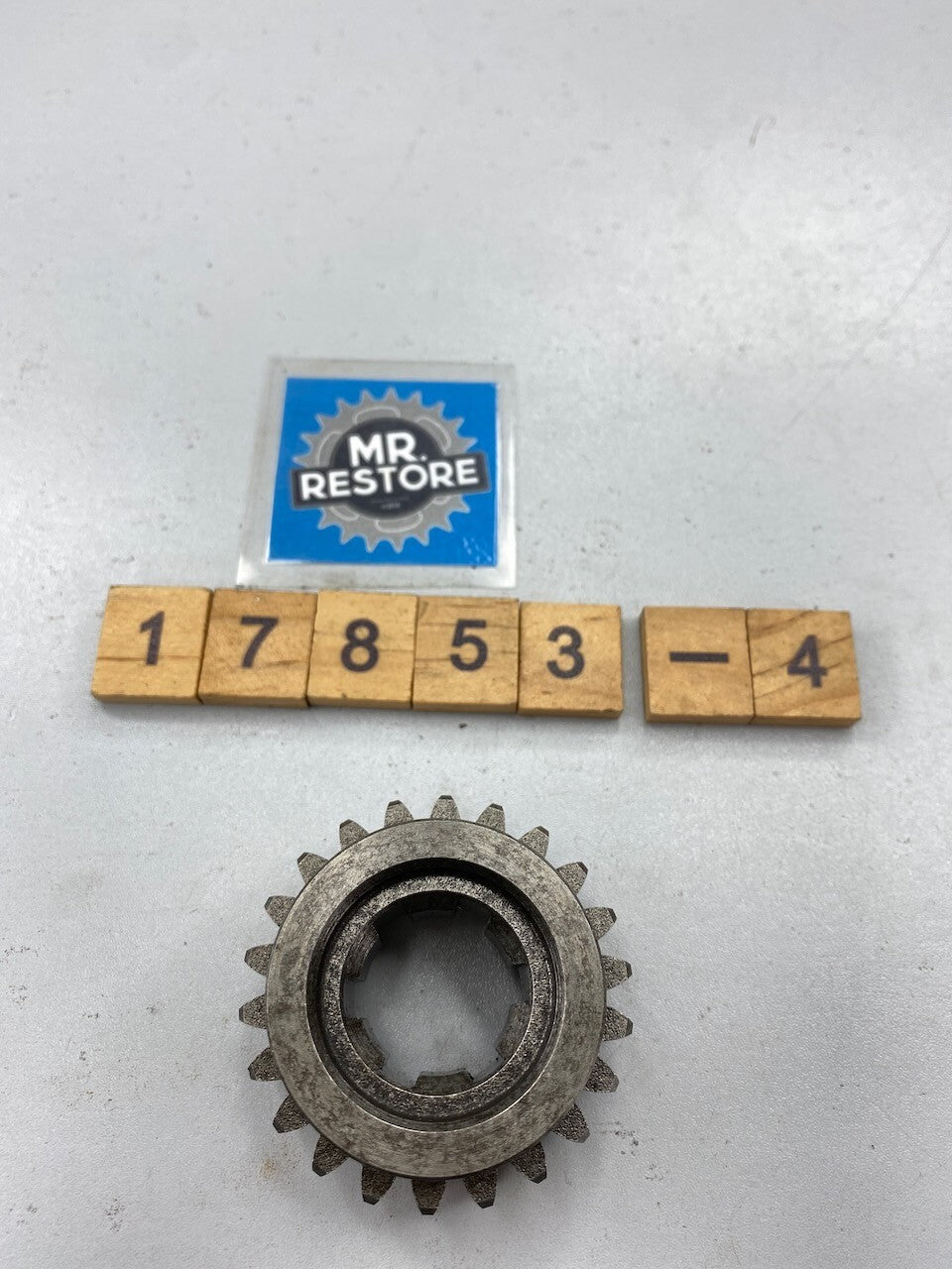 Yamaha SR500 SR400 XT500 TT500 Transmission 4th Wheel Gear 583-17241