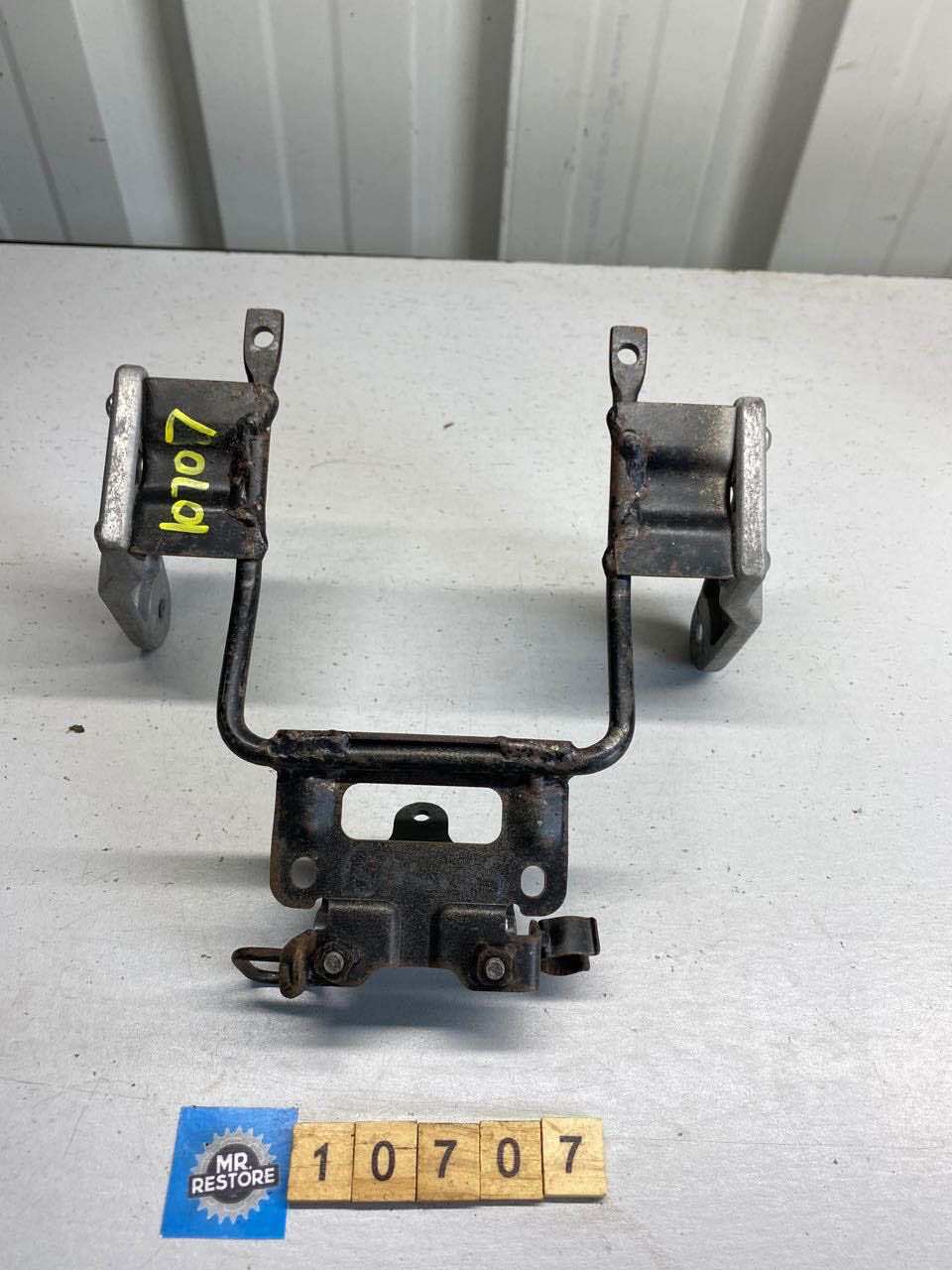 Kawasaki ZR250 Balius Headlight Front Bracket & Mounts