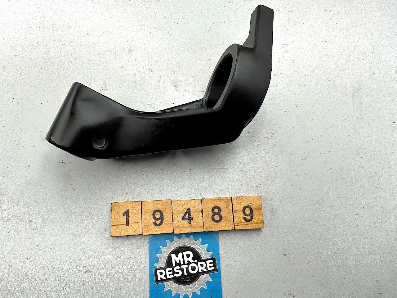 Kawasaki GT550 GT750 R/H OEM Handlebar Holder - Repainted 46012-1029