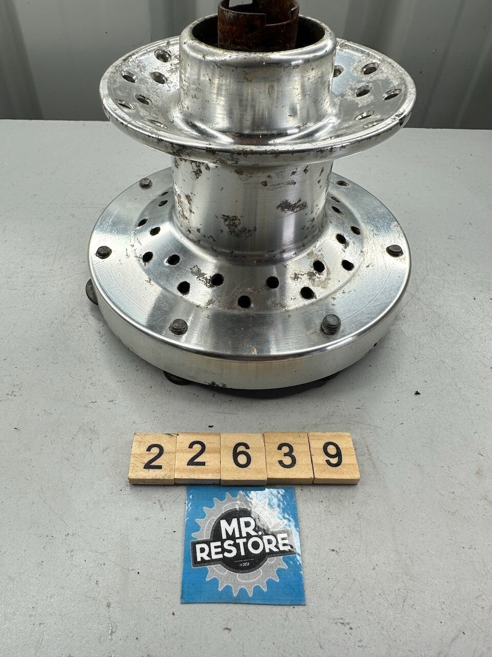 Kawasaki VN800 VN400 Vulcan Front Wheel Hub 41034-1247