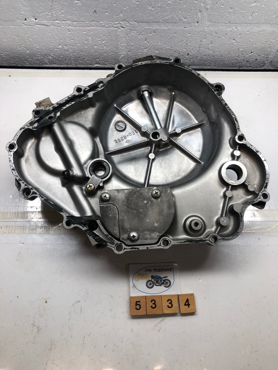 Suzuki DR250 DR350 S Clutch Side & Oil filter cover including clutch lever