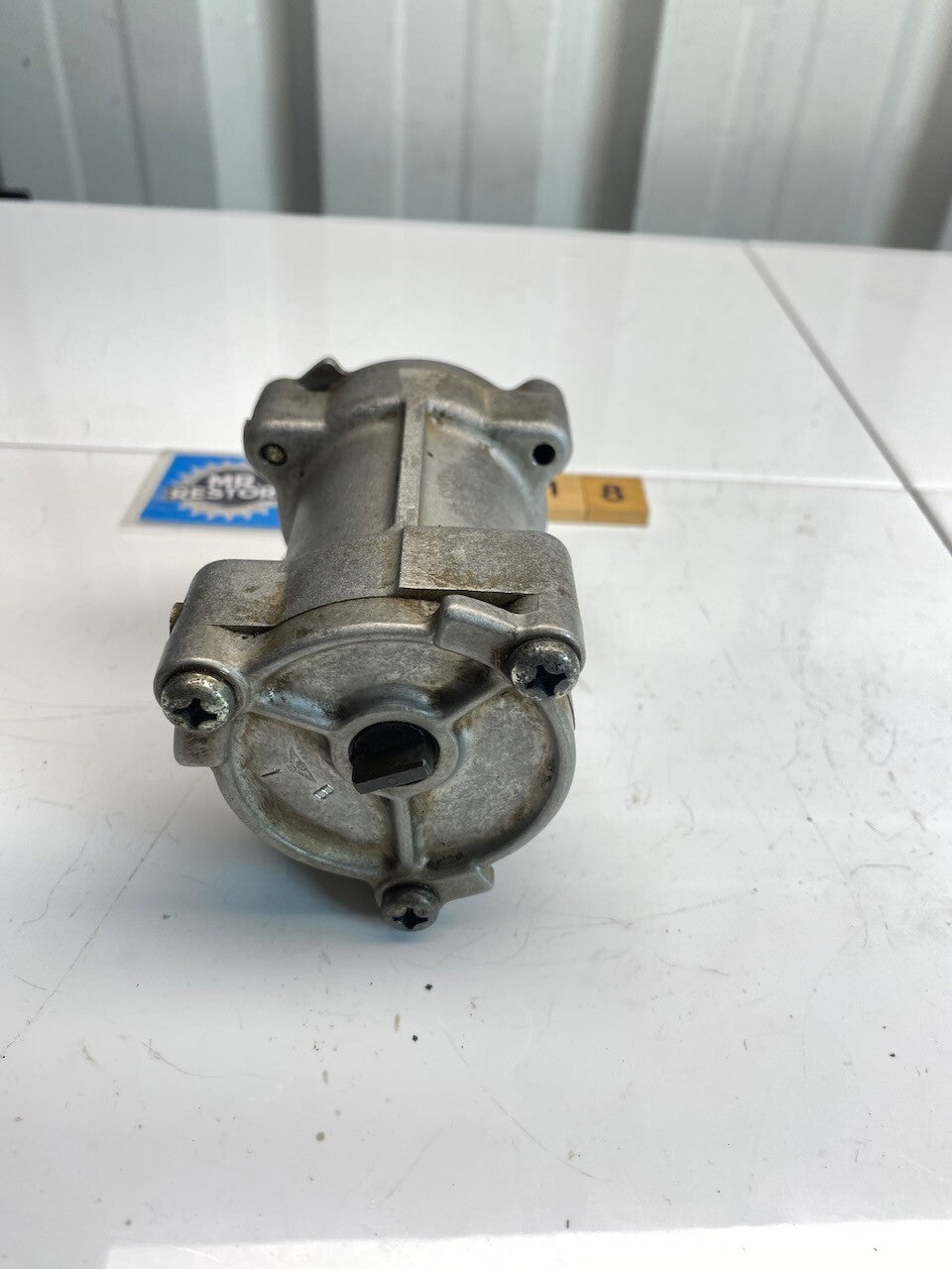 Kawasaki GPZ900R ZX900 GPZ750R Oil Pump Assy. 16082-1060