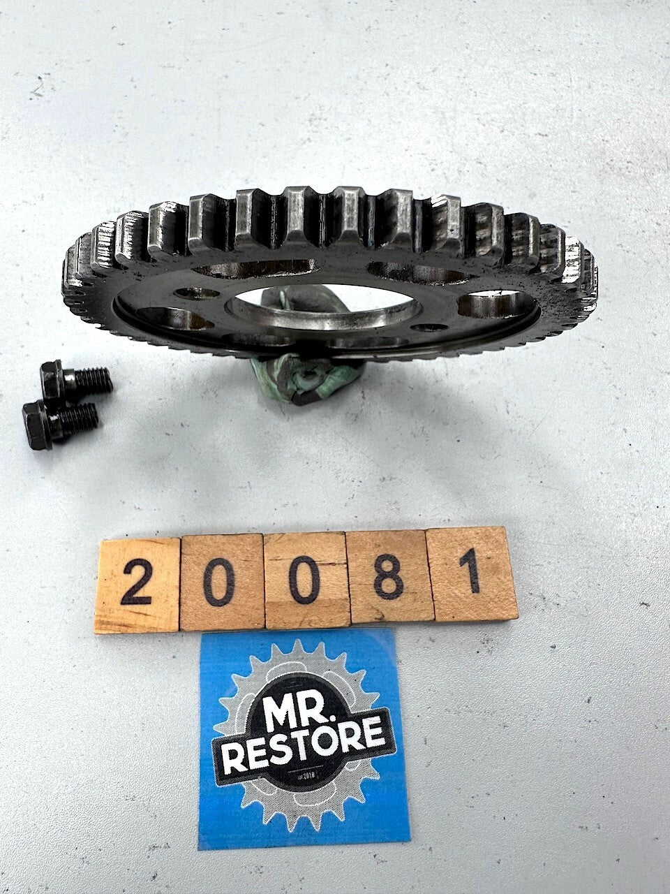 Yamaha XT550 1982-83 Cam Chain Sprocket & Bolts 5Y1-12176