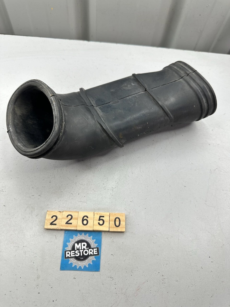 Kawasaki ZX750 ZX7R 1989-95 Right Air Intake Duct 14073-1541