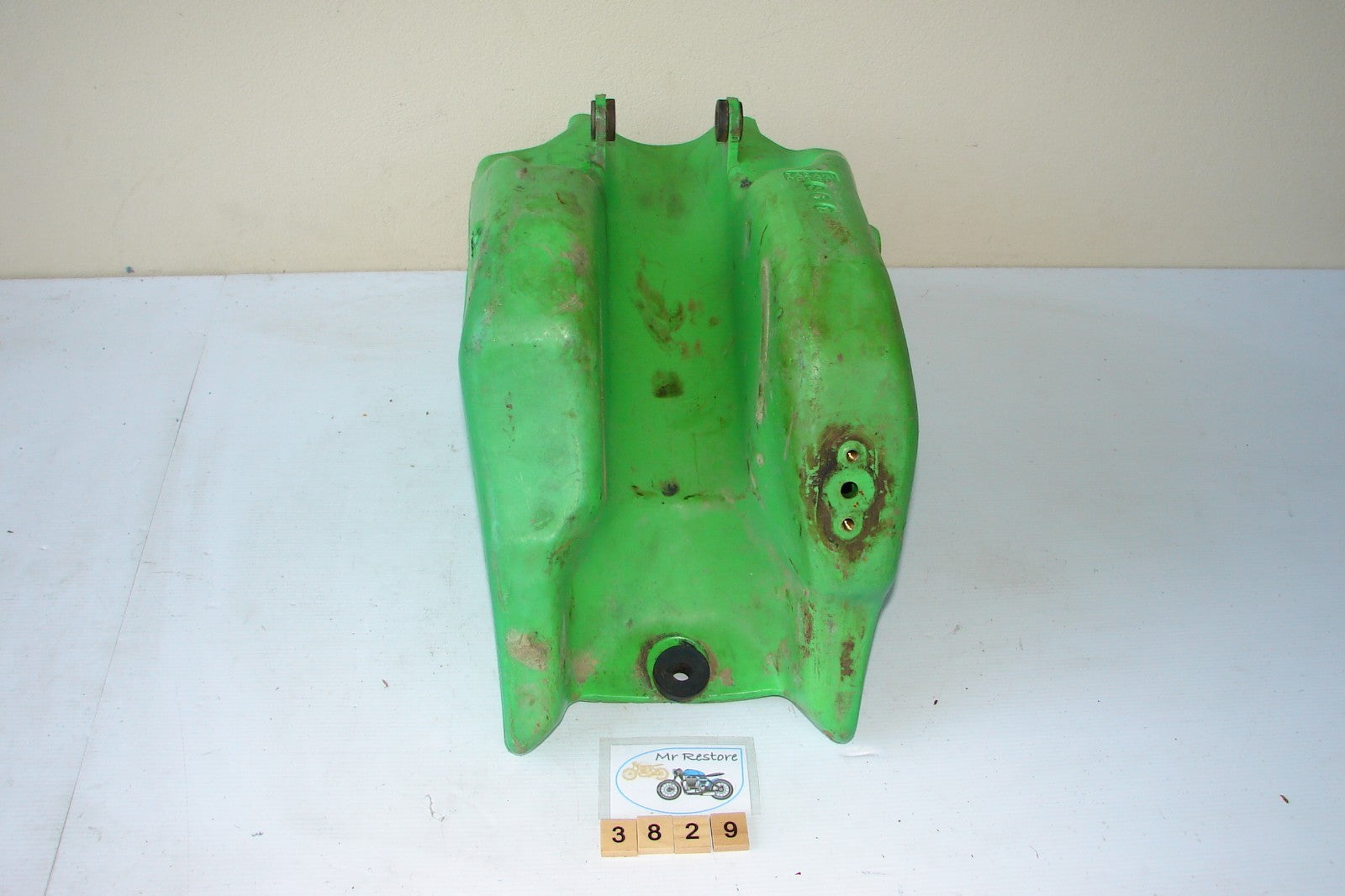 Kawasaki KX125 mid 1980s plastic fuel tank & Cap VMX
