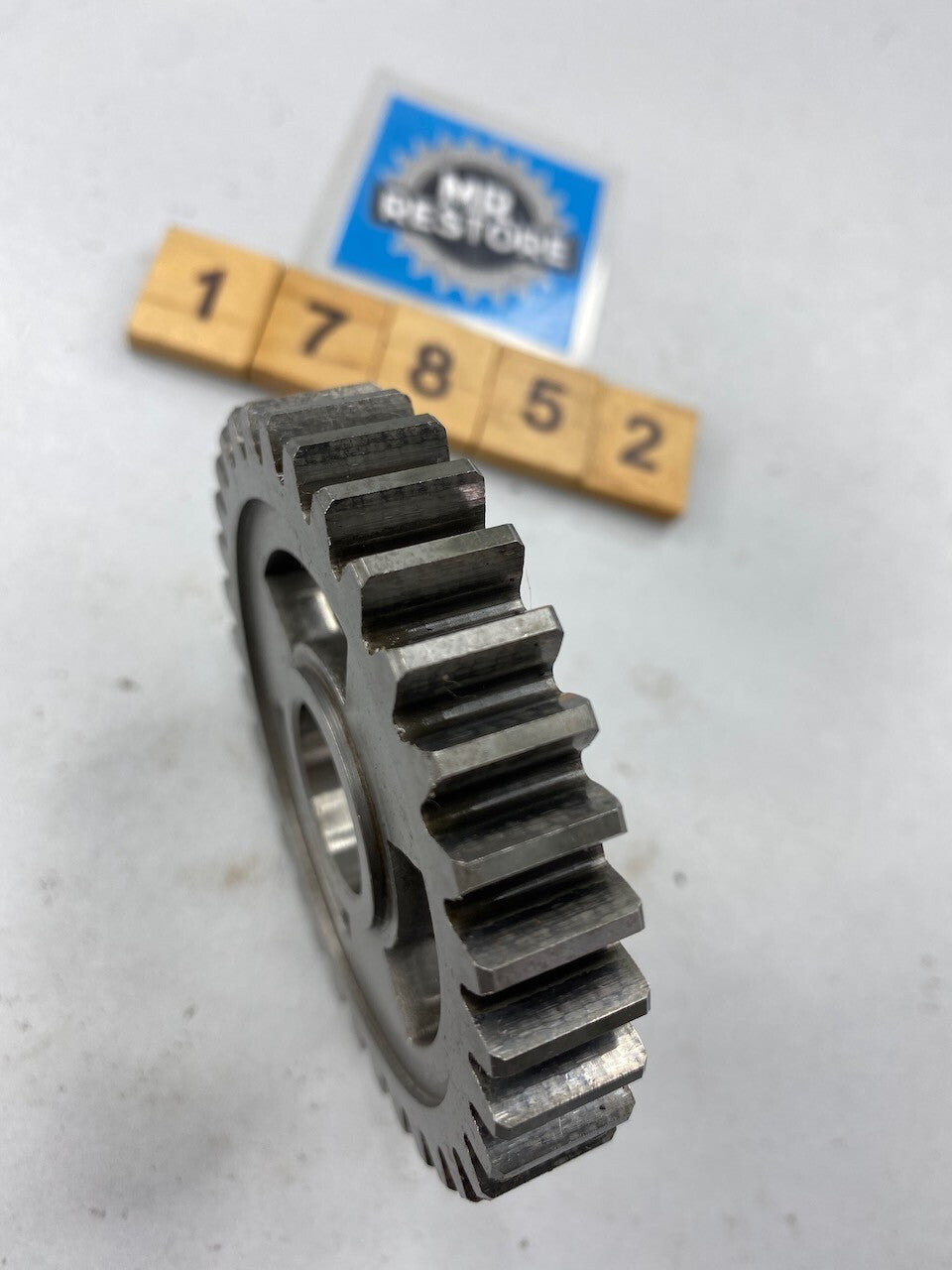 Yamaha SR500 SR400 XT500 TT500 Transmission 1st Wheel Gear 583-17211