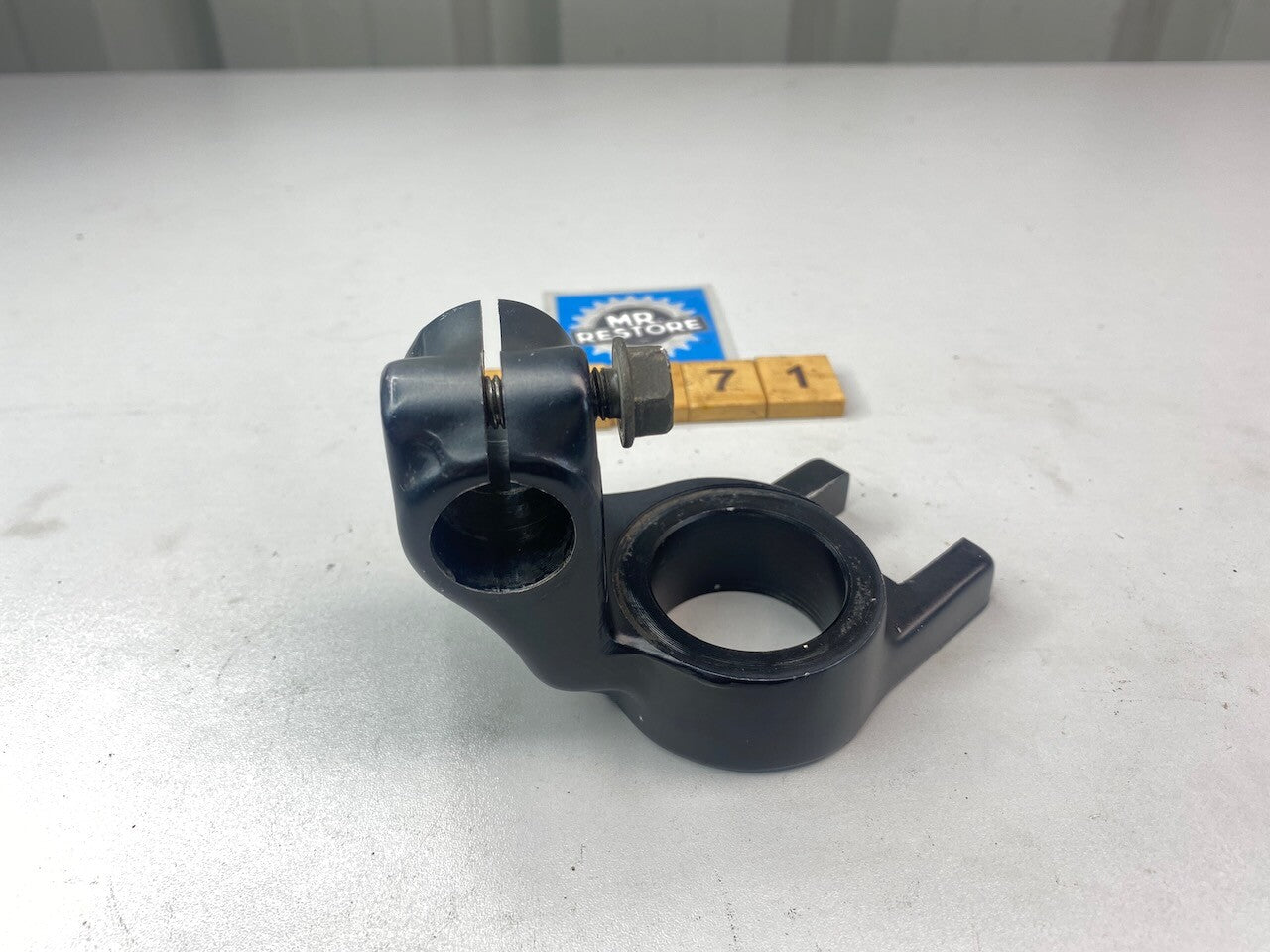 Kawasaki GPZ1100 ZX R/H Handlebar Mount 32mm