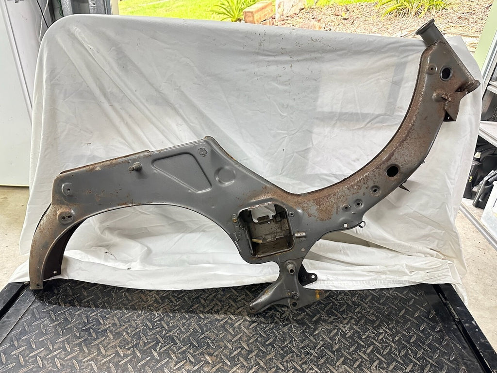 Yamaha V70 V80 V90 Frame