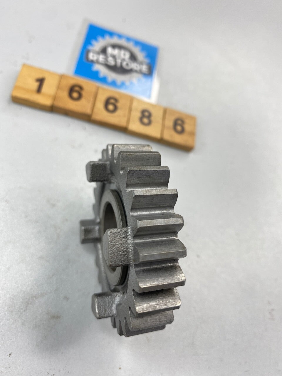 Suzuki RGV250 1989-96 5th Drive Gear (24T) 24251-12C02