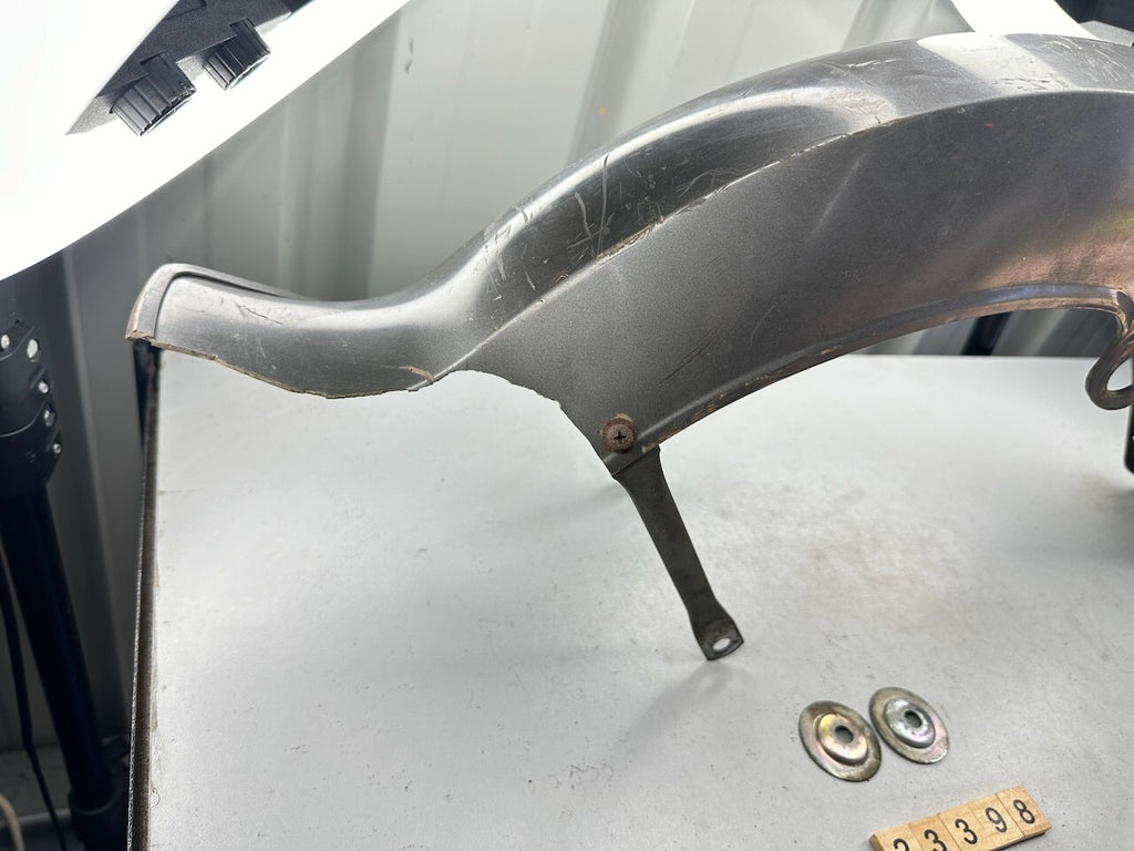 Yamaha V70 V80 V90 Front Mudguard Fender & Bracket (damaged)