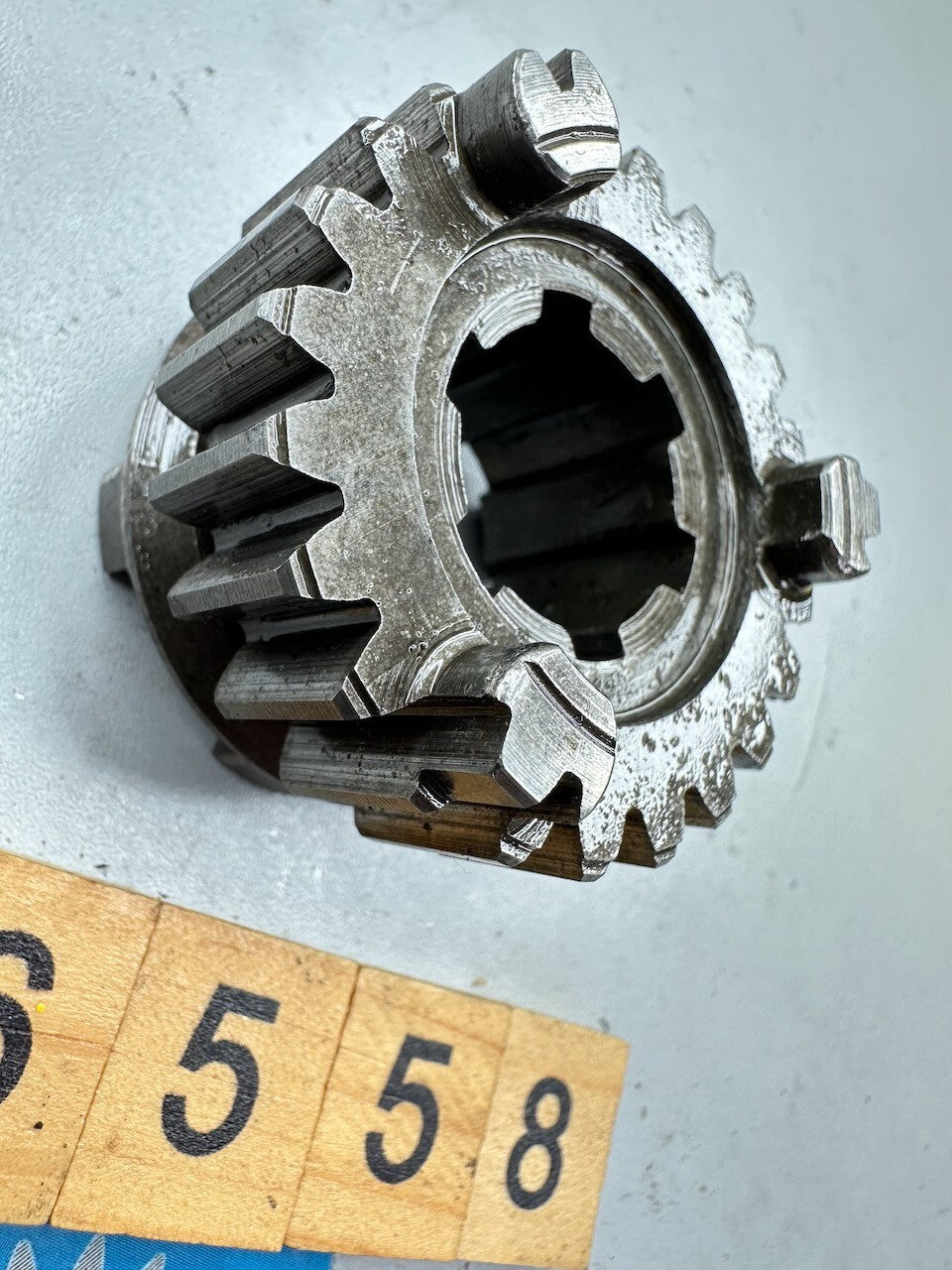 Kawasaki KH500 H1 Mach III Transmission Output Shaft 4th Gear 13135-007