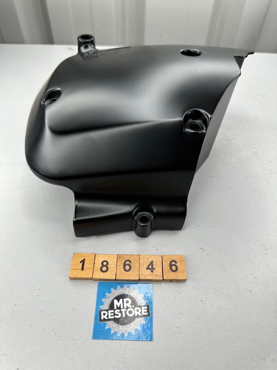 Suzuki GSX1100 GSX750 Katana GS1100 GS750 Engine Sprocket Cover - Repainted