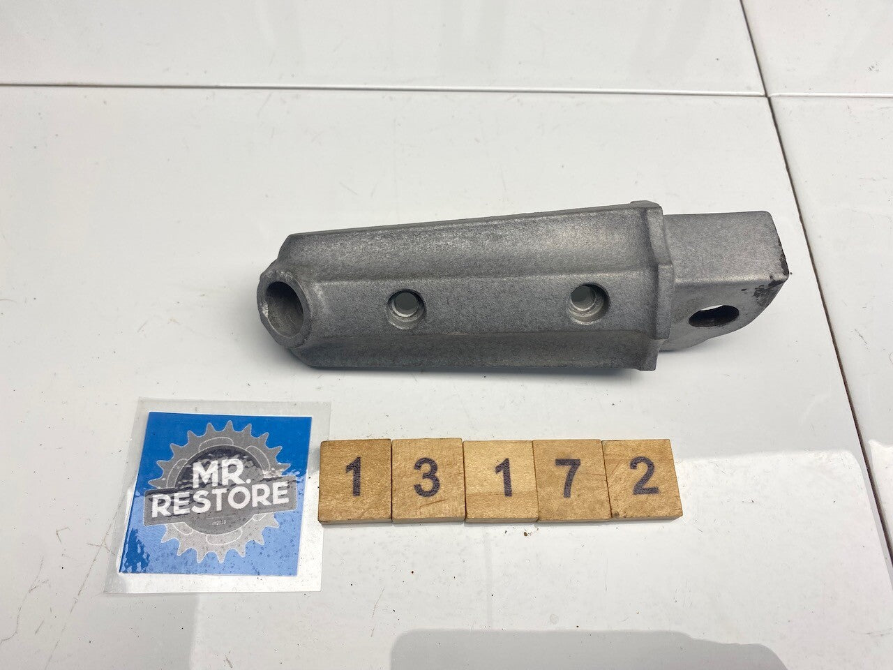 Kawasaki GPZ900R ZX900 Front RH Front Step Foot Rest 34028-1120