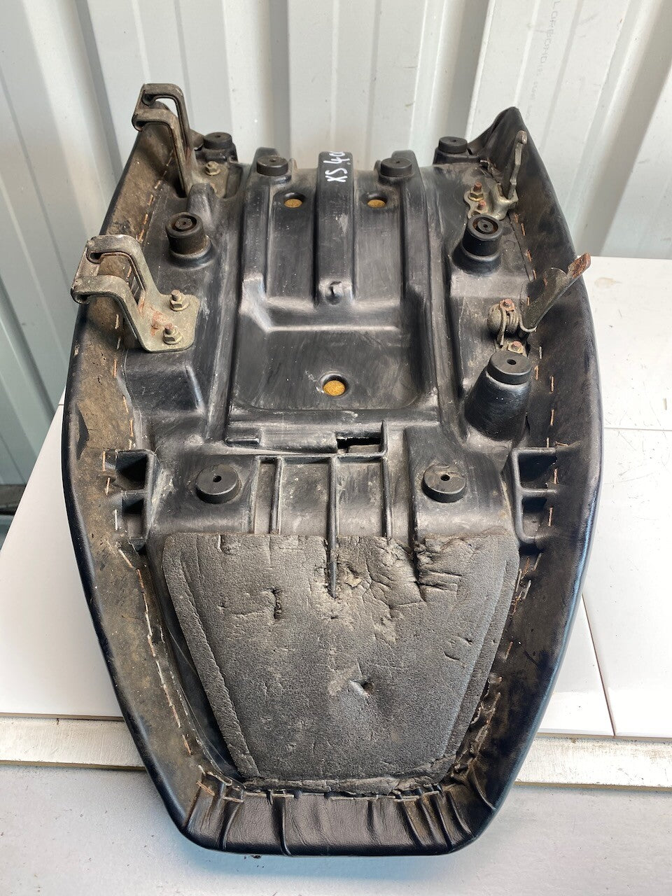 Yamaha XS250 XS400 RK Seat & Latches 17E-W2472-01