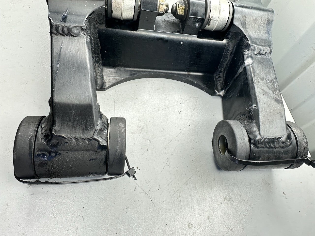 Triumph Daytona Speed Triple T300 Sprint Trophy - Swingarm & Linkage