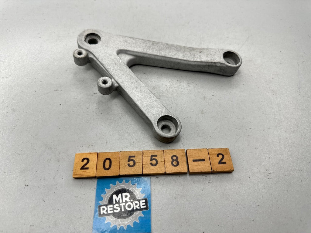 Honda CBR250RR MC22 L/H Footrest Foot Peg Bracket OEM 50700-KAZ