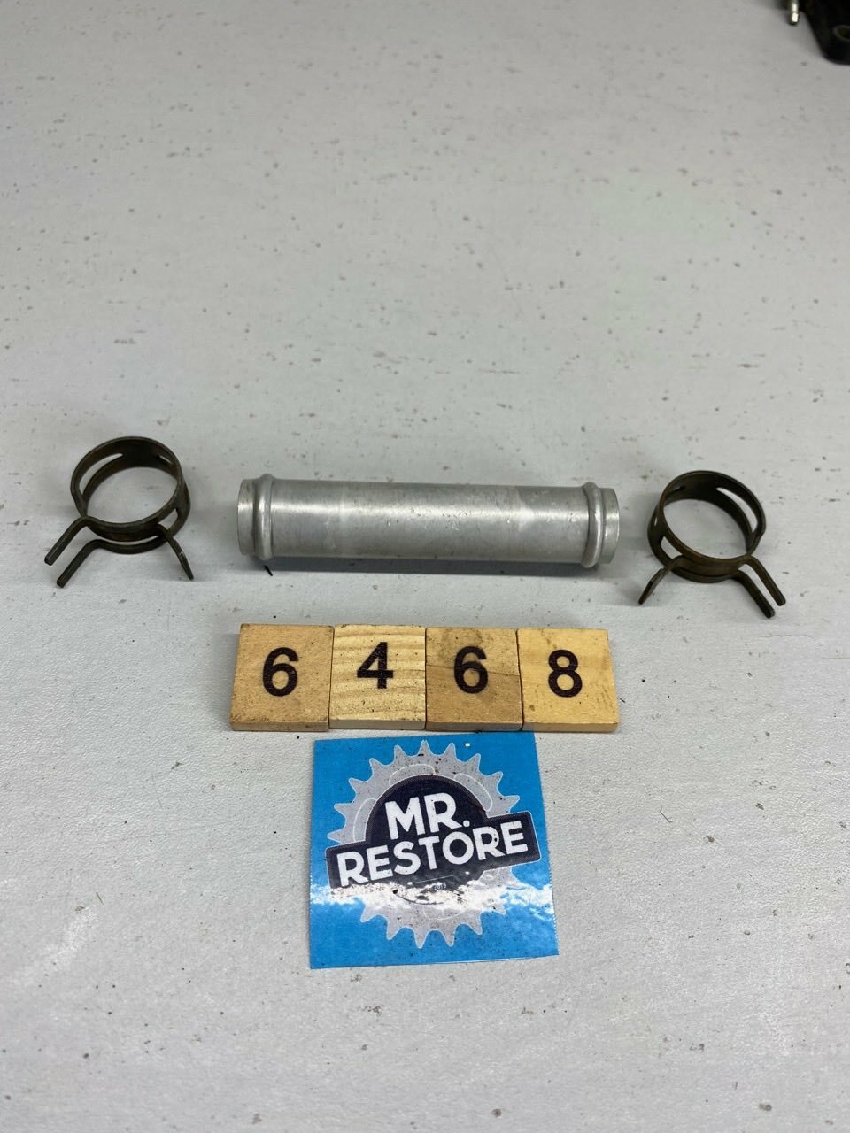 Yamaha RD RZ RZV 500 R Carb Manifold Balance Pipe & Clips OEM 47X-14465-01