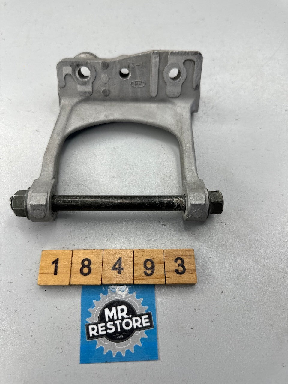 Yamaha TRX850 1995-99 Lower Engine Bracket 4NX-21489