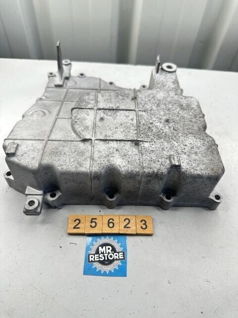 Honda CBR900RR Fireblade 1992-1999 Oil Pan Sump 11210-MAE-000