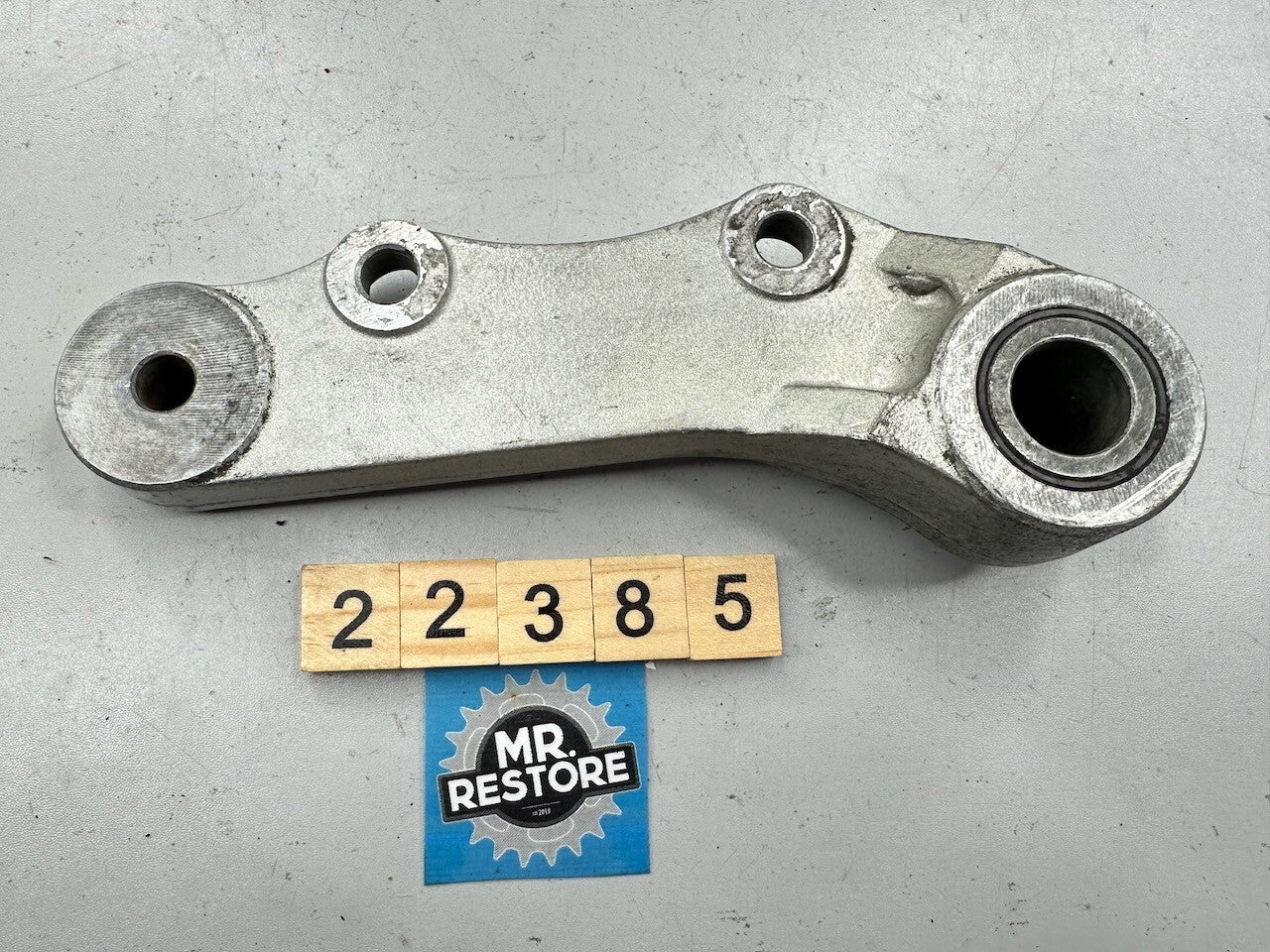 Kawasaki GPZ1000RX ZX1000 1986-88 Rear Brake Caliper Bracket 43034-1071