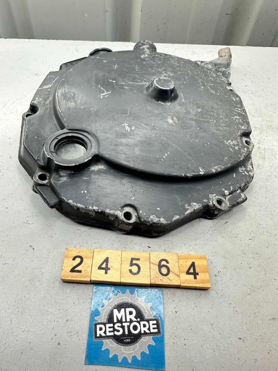 Suzuki GSXR750 GSX-R750 Clutch Cover (Showing 3200ml fill level)