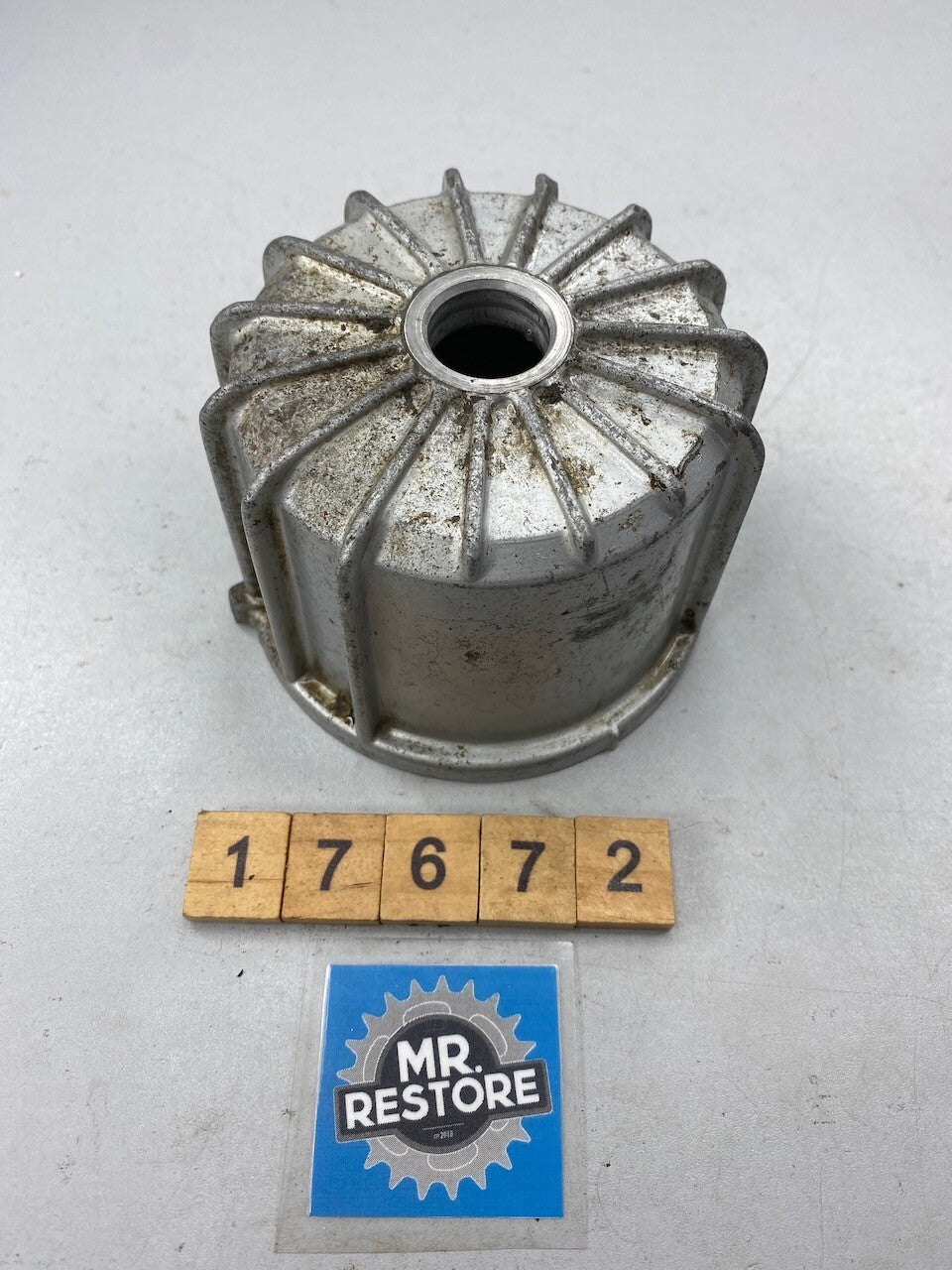 Honda GL1200 GL1100 GL1000 Goldwing Oil Filter Cover 15411-371