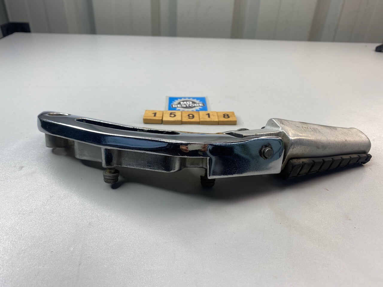 Yamaha XV1000 XV1100 XV750 L/H Footrest Assy. 1RM-27430