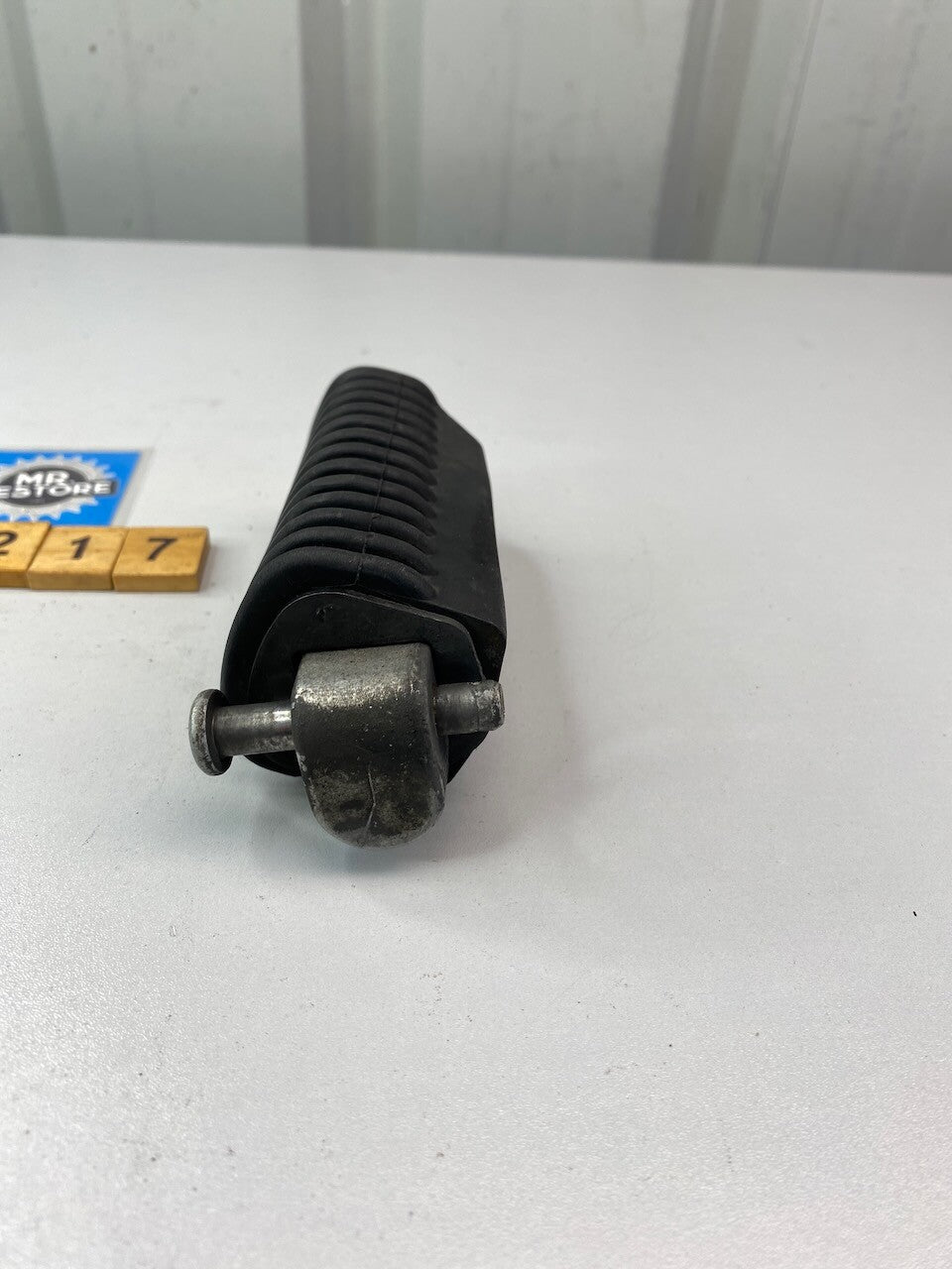 BMW R1150GS R1200GS R1200RT K1200GT K1300GT R850R R/H Pillion Foot Rest Peg