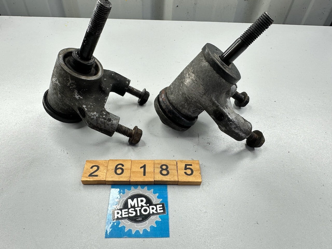 Kawasaki ZX750 F Ninja 750 R GPX750 GPX600 ZX600 Engine Mount Bracket (Pair)
