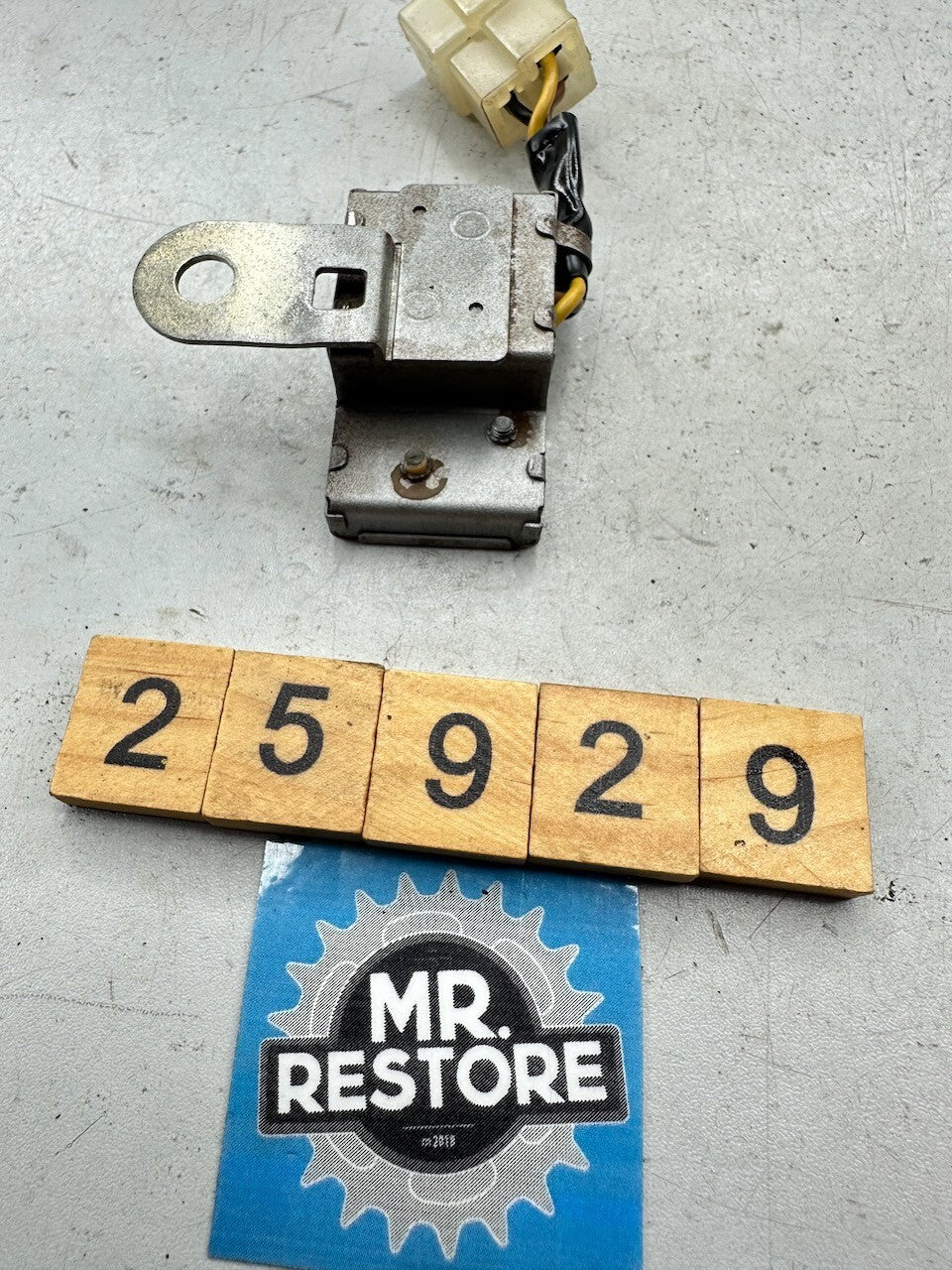 Kawasaki Z1300 KZ1300 '79-82' ZG1300 OEM Voltage Regulator 21066-1006