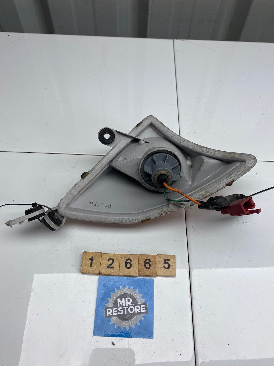 Honda CBR1000F L/H Front Indicator with Original Lens 1990-91 33450-MS2-671