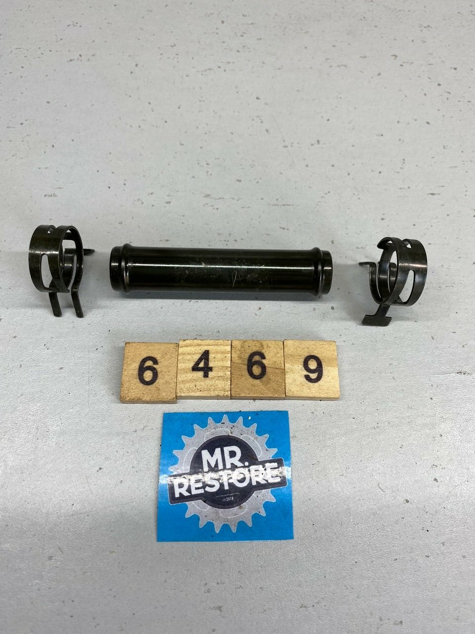Yamaha RD RZ RZV 500 R Carb Manifold Balance Pipe & Clips OEM 47X-14465-01