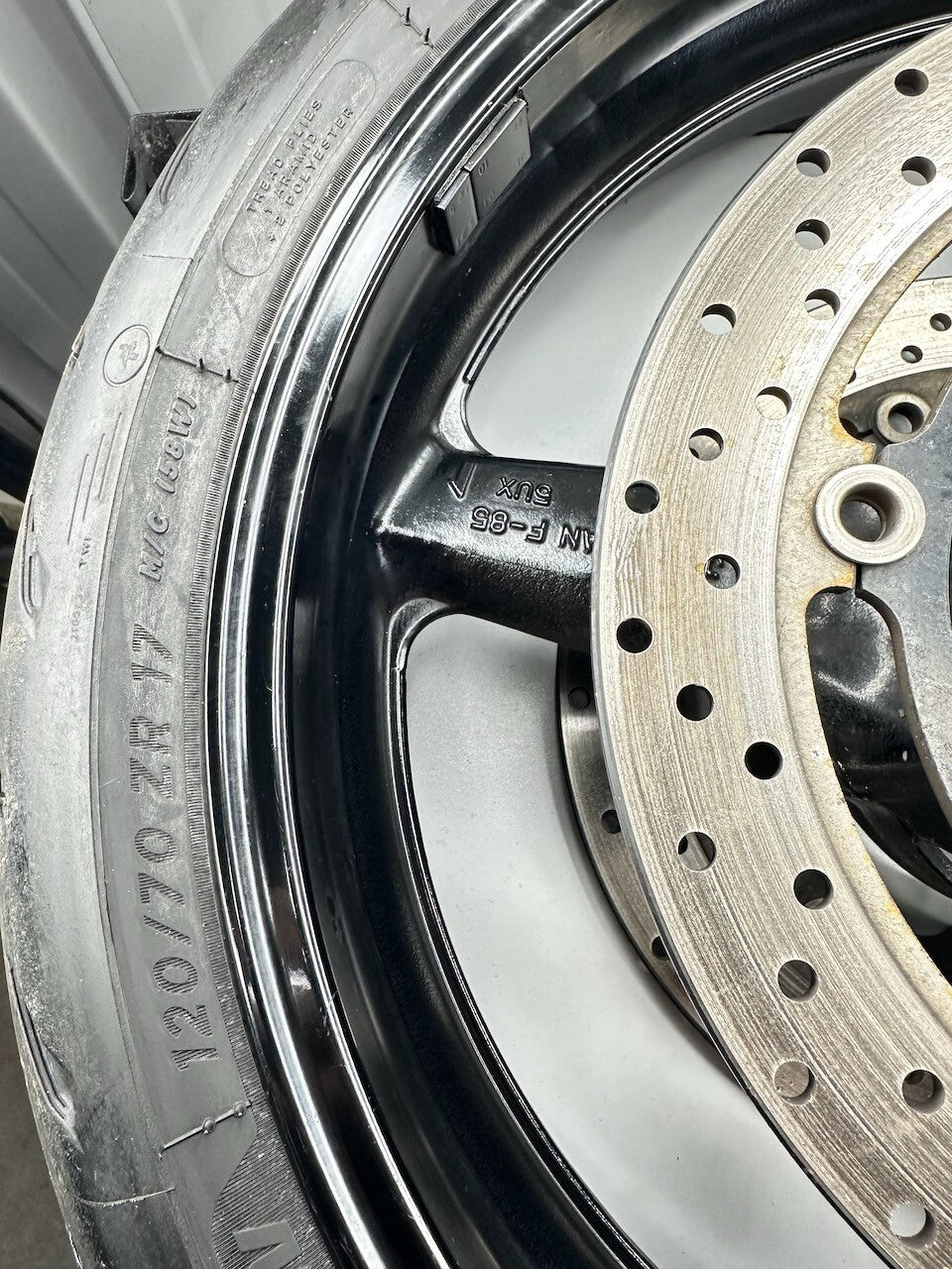 Yamaha XJR1300 '04-16' Front Wheel , Discs & Useable Michelin Road 5 2CT Tyre