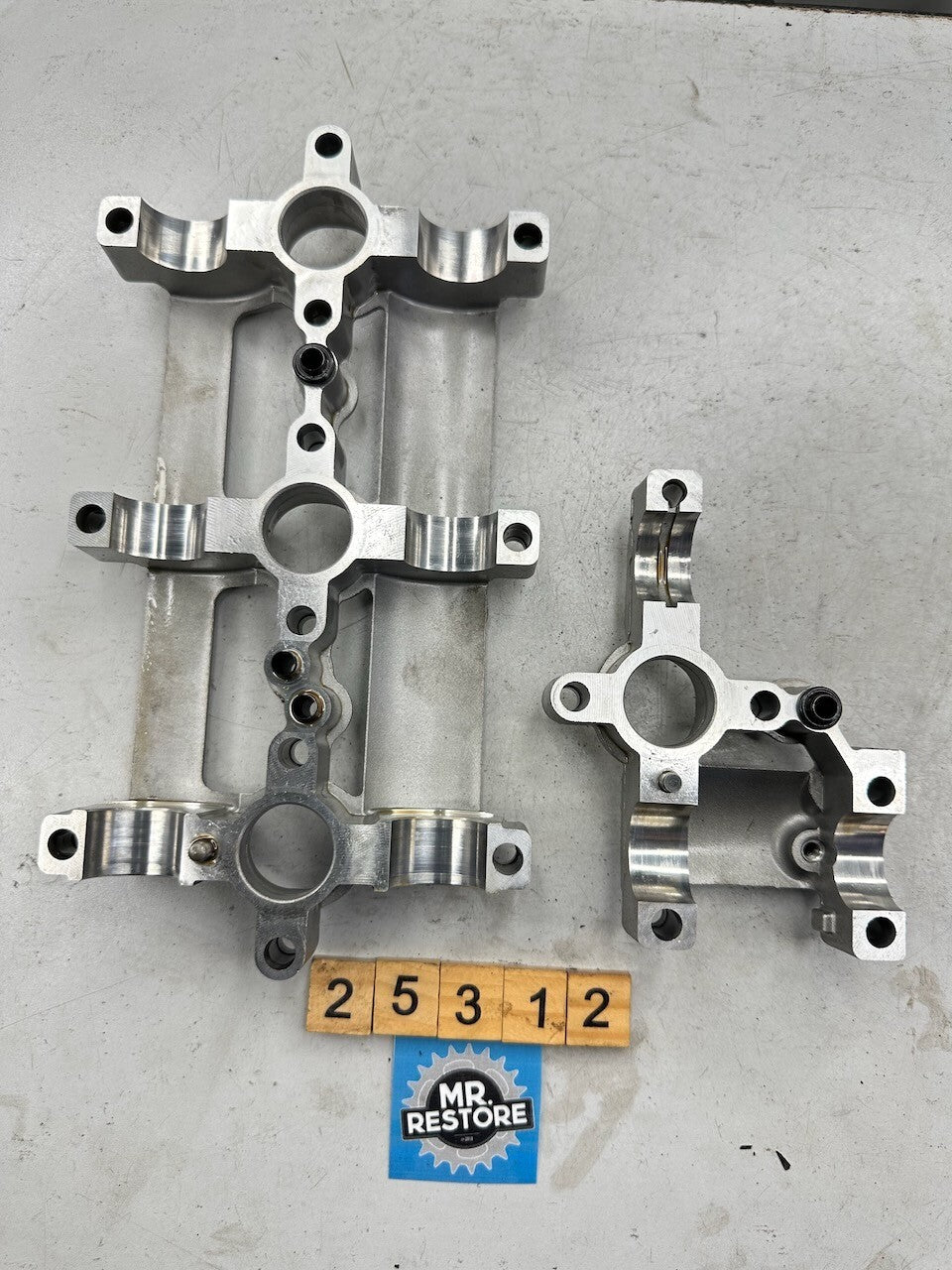 BMW K1300R K1300S K1300GT Cylinder Head 11127716528